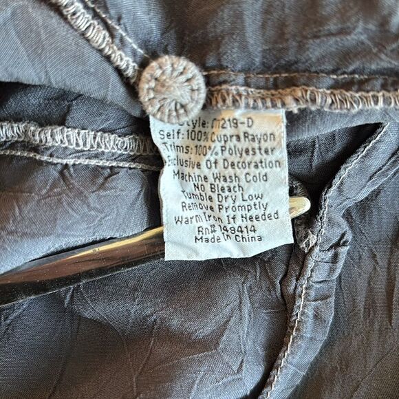 Johnny Was Monroe Blouse Graphite Embroidered Button Front Size XS - Picture 11 of 12